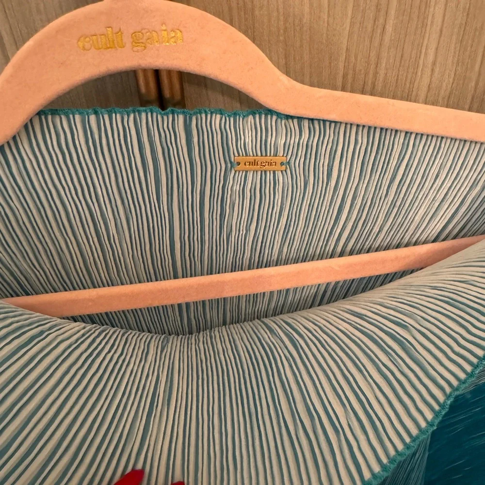 Cult Gaia Blue Pleated Top and Pants Set - Picture 6 of 7